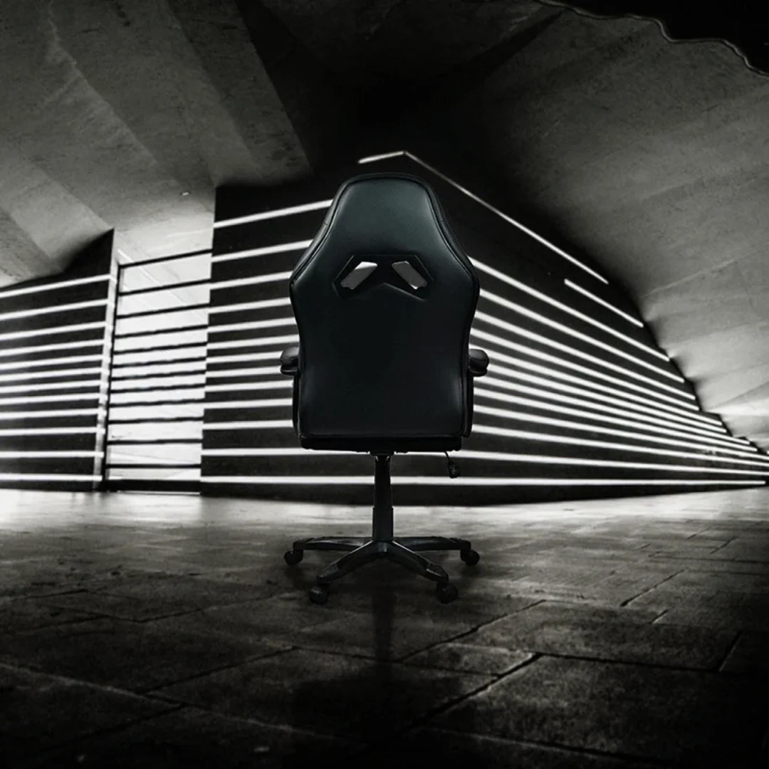 TTRacing Duo V3 Gaming Chair Red - Image 4